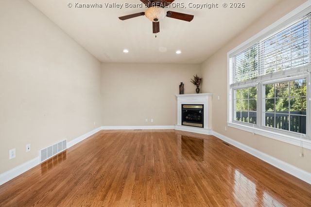 109 Yorktowne Place, Charleston, WV 25309