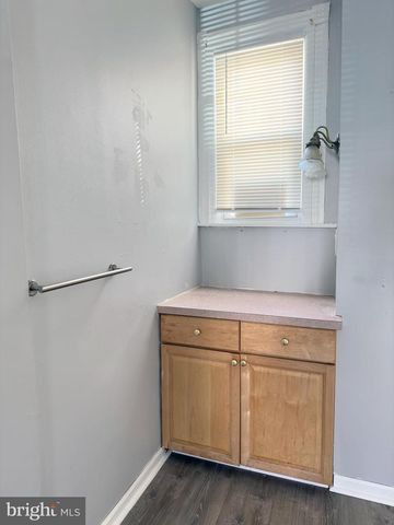 338 SNYDER AVE, Philadelphia, PA 19148