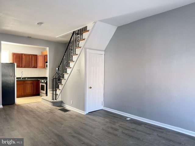 338 SNYDER AVE, Philadelphia, PA 19148