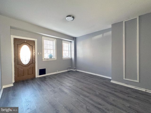338 SNYDER AVE, Philadelphia, PA 19148