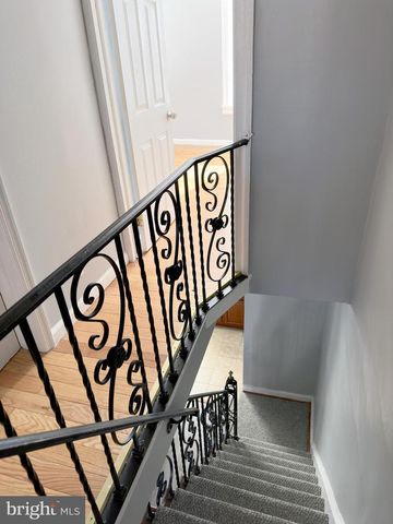 338 SNYDER AVE, Philadelphia, PA 19148