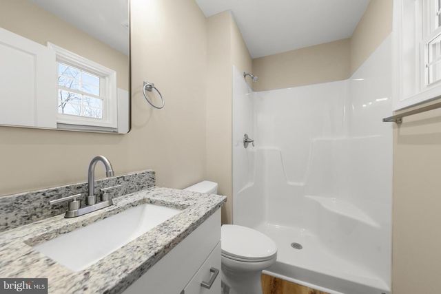 231 WINCHESTER DR, Winchester, VA 22602