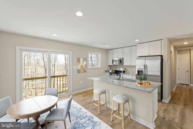 231 WINCHESTER DR, Winchester, VA 22602