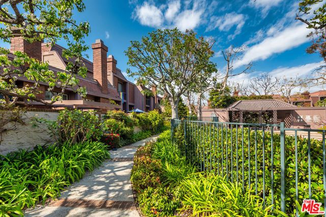 4631 Alla Road 4, Marina Del Rey, CA 90292
