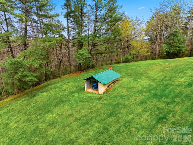 3330 Shamrock Heights, Hudson, NC 28638