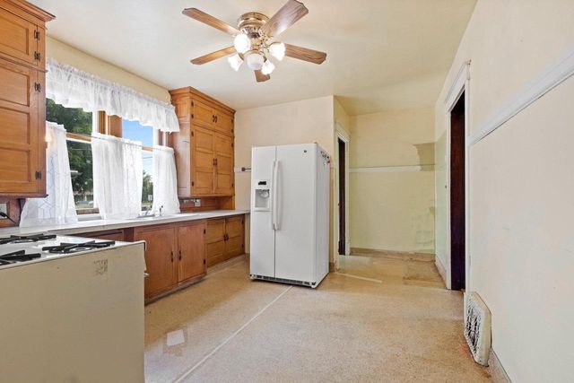 215 N STATE STREET, Appleton, WI 54911