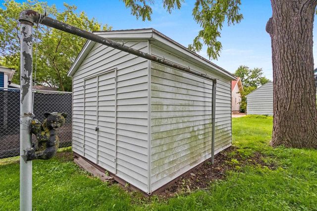 215 N STATE STREET, Appleton, WI 54911