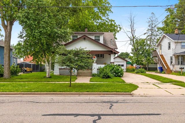 215 N STATE STREET, Appleton, WI 54911