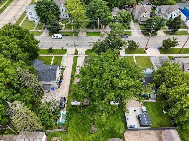 215 N STATE STREET, Appleton, WI 54911