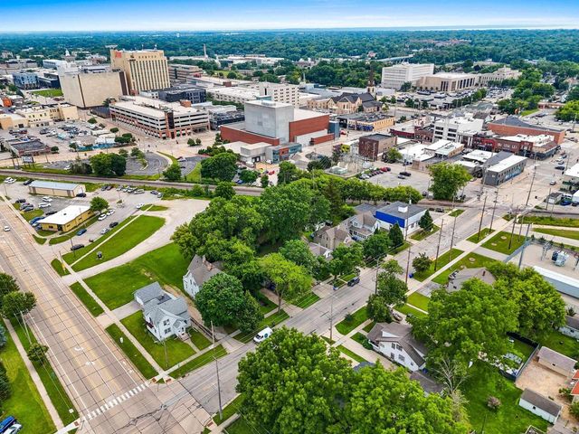215 N STATE STREET, Appleton, WI 54911