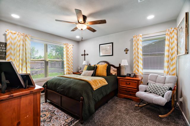 240 Elizabeth Lane, Blossom, TX 75416