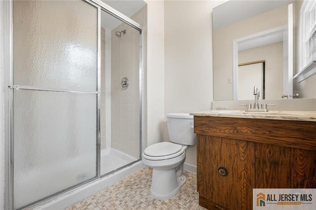 4 Hopkinson Court, East Brunswick, NJ 08816