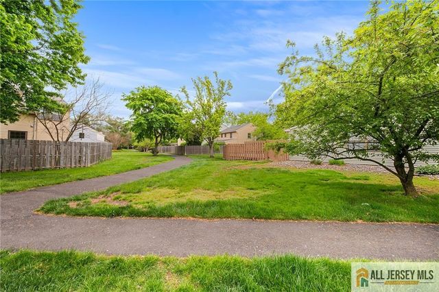 4 Hopkinson Court, East Brunswick, NJ 08816