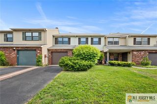 4 Hopkinson Court, East Brunswick, NJ 08816