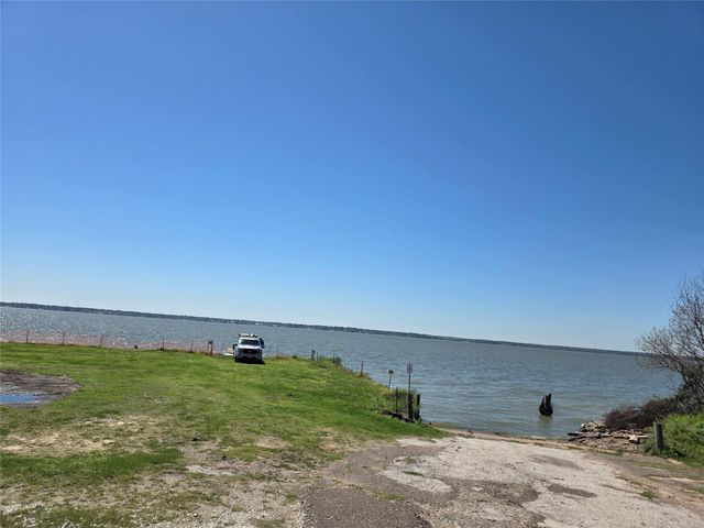 177 6th Avenue, Onalaska, TX 77360