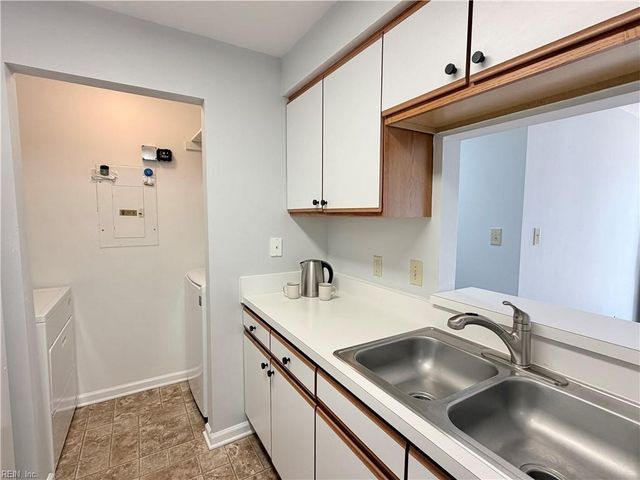 309 Wimbledon CHSE, Chesapeake, VA 23320