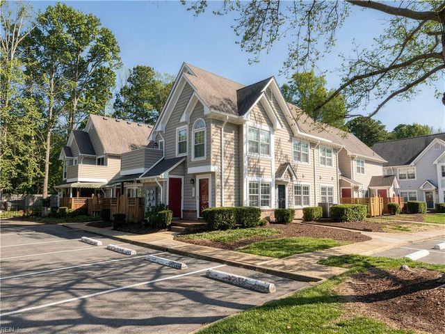 309 Wimbledon CHSE, Chesapeake, VA 23320