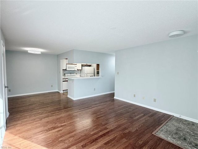 309 Wimbledon CHSE, Chesapeake, VA 23320