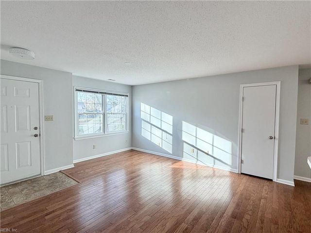 309 Wimbledon CHSE, Chesapeake, VA 23320