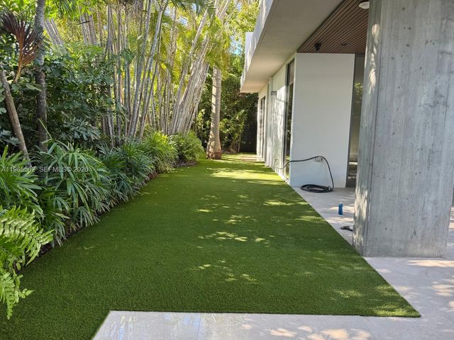 215 S Shore Dr, Miami, FL 33133