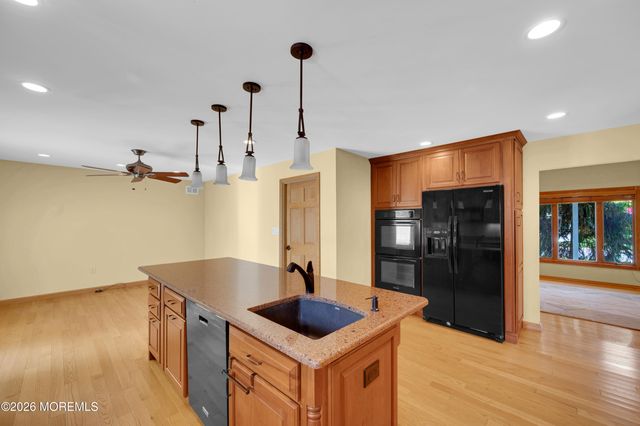 718 Auth Avenue, Oakhurst, NJ 07755