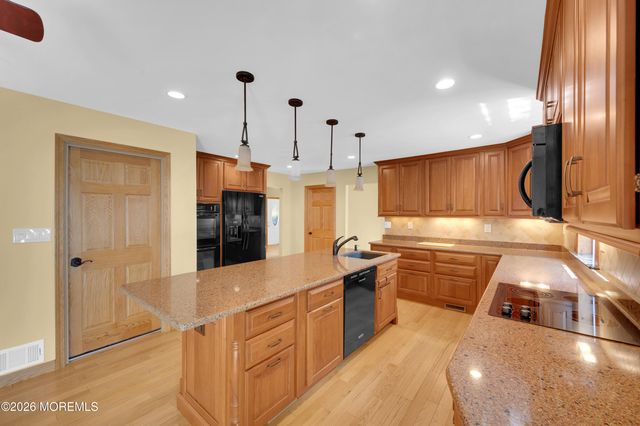 718 Auth Avenue, Oakhurst, NJ 07755