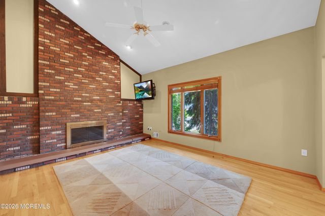 718 Auth Avenue, Oakhurst, NJ 07755