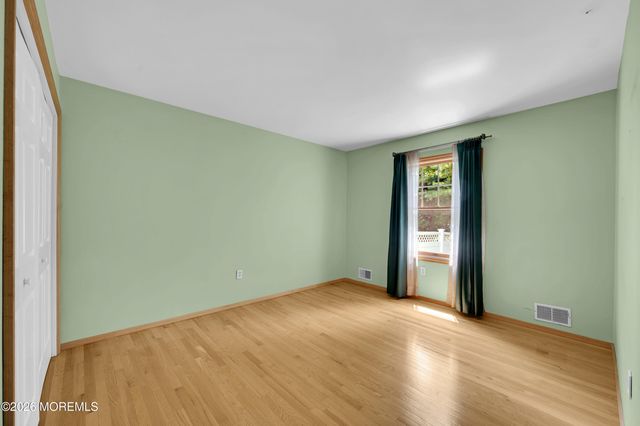 718 Auth Avenue, Oakhurst, NJ 07755