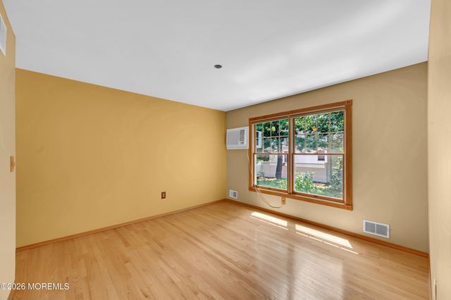 718 Auth Avenue, Oakhurst, NJ 07755