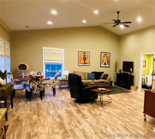 3503 Speith Road, Henryville, IN 47126