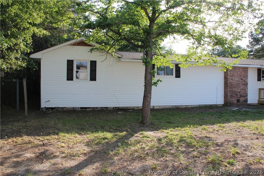 5211 Red Maple Lane, Hope Mills, NC 28348 — photo 2