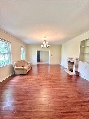300 S SEWELL Place, Bunkie, LA 71322