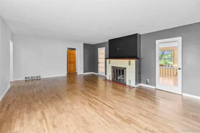 2354 Grove Park Road, Fenton, MI 48430