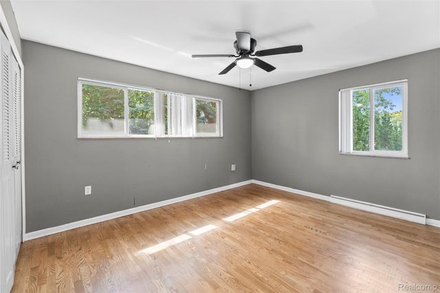 2354 Grove Park Road, Fenton, MI 48430