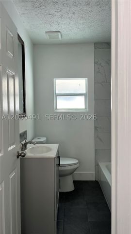 8 S C St, Lake Worth, FL 33460