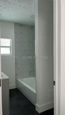 8 S C St, Lake Worth, FL 33460