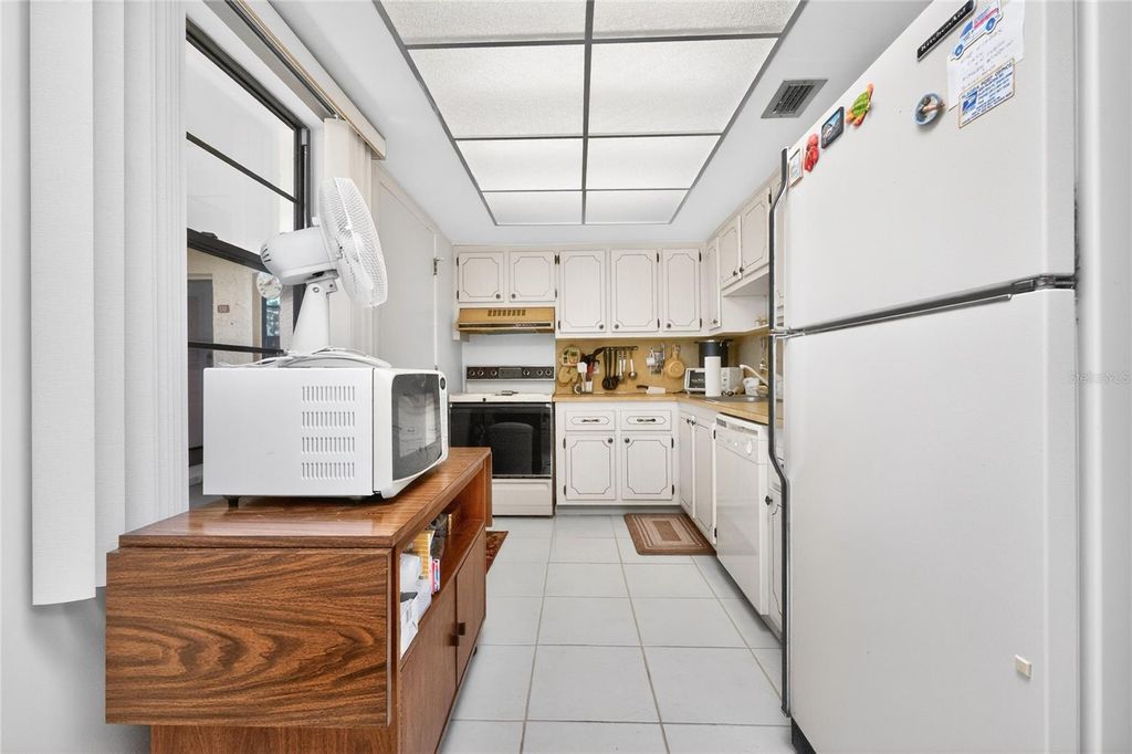 Image 16 of property listing at 96 BOUNDARY BOULEVARD 132, Rotonda West, FL 33947