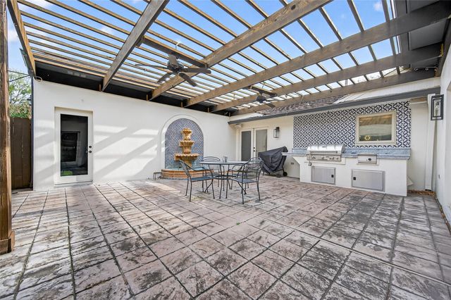 6226 Pebble Beach Drive, Houston, TX 77069