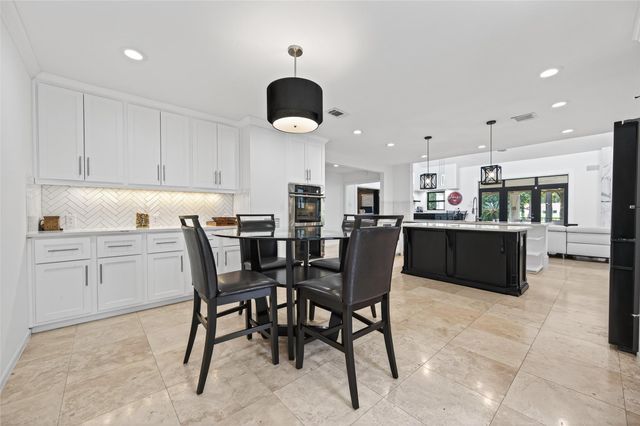 6226 Pebble Beach Drive, Houston, TX 77069