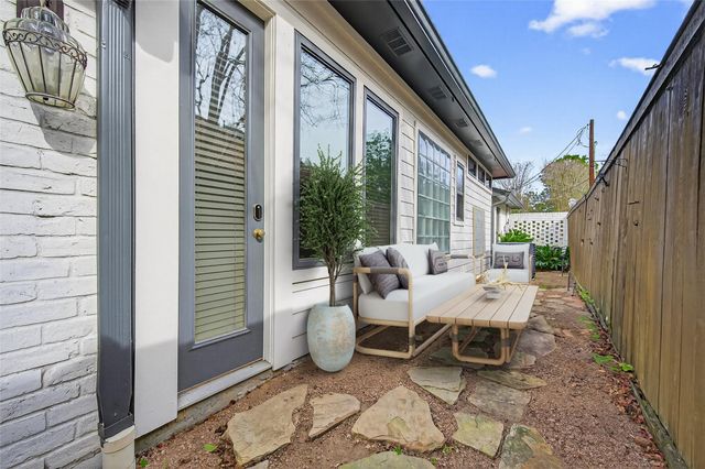 6226 Pebble Beach Drive, Houston, TX 77069