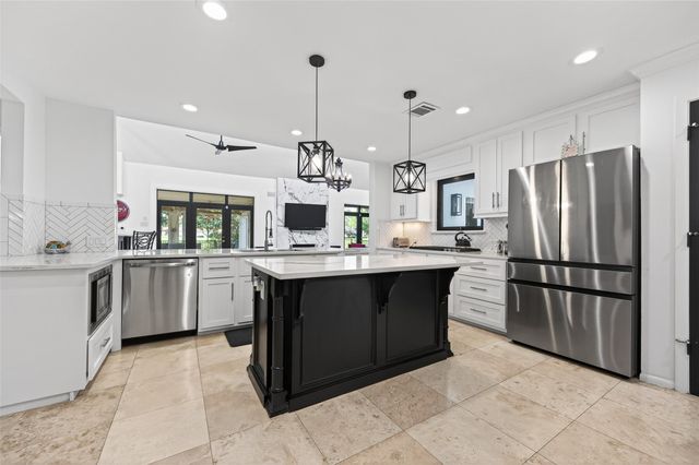 6226 Pebble Beach Drive, Houston, TX 77069