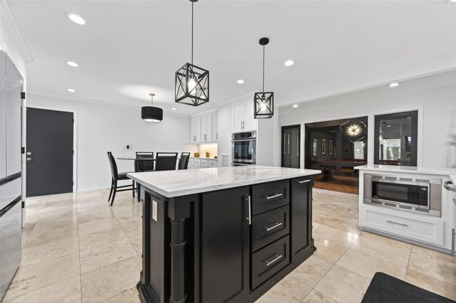 6226 Pebble Beach Drive, Houston, TX 77069