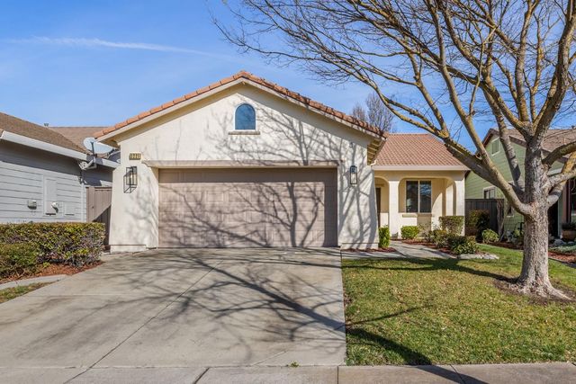 2221 Bay Horse Ln, Sacramento, CA 95835