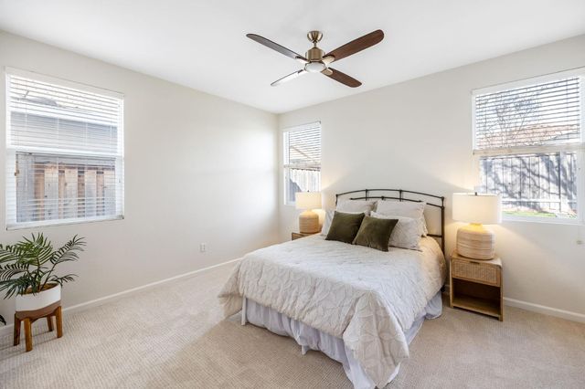 2221 Bay Horse Ln, Sacramento, CA 95835