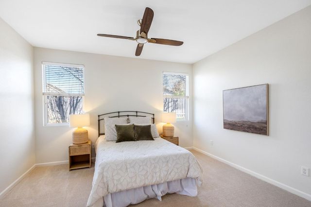 2221 Bay Horse Ln, Sacramento, CA 95835