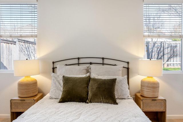 2221 Bay Horse Ln, Sacramento, CA 95835