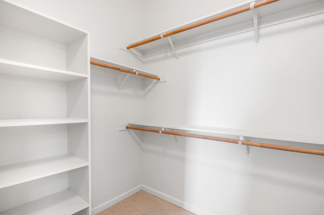 2221 Bay Horse Ln, Sacramento, CA 95835