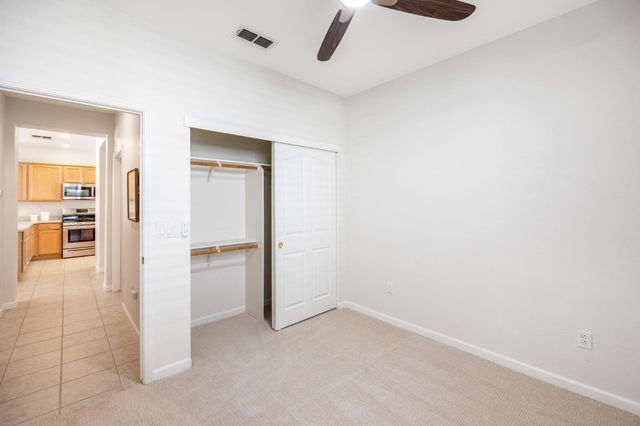 2221 Bay Horse Ln, Sacramento, CA 95835