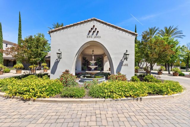 2221 Bay Horse Ln, Sacramento, CA 95835