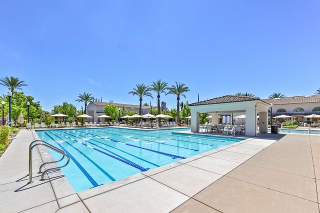 2221 Bay Horse Ln, Sacramento, CA 95835